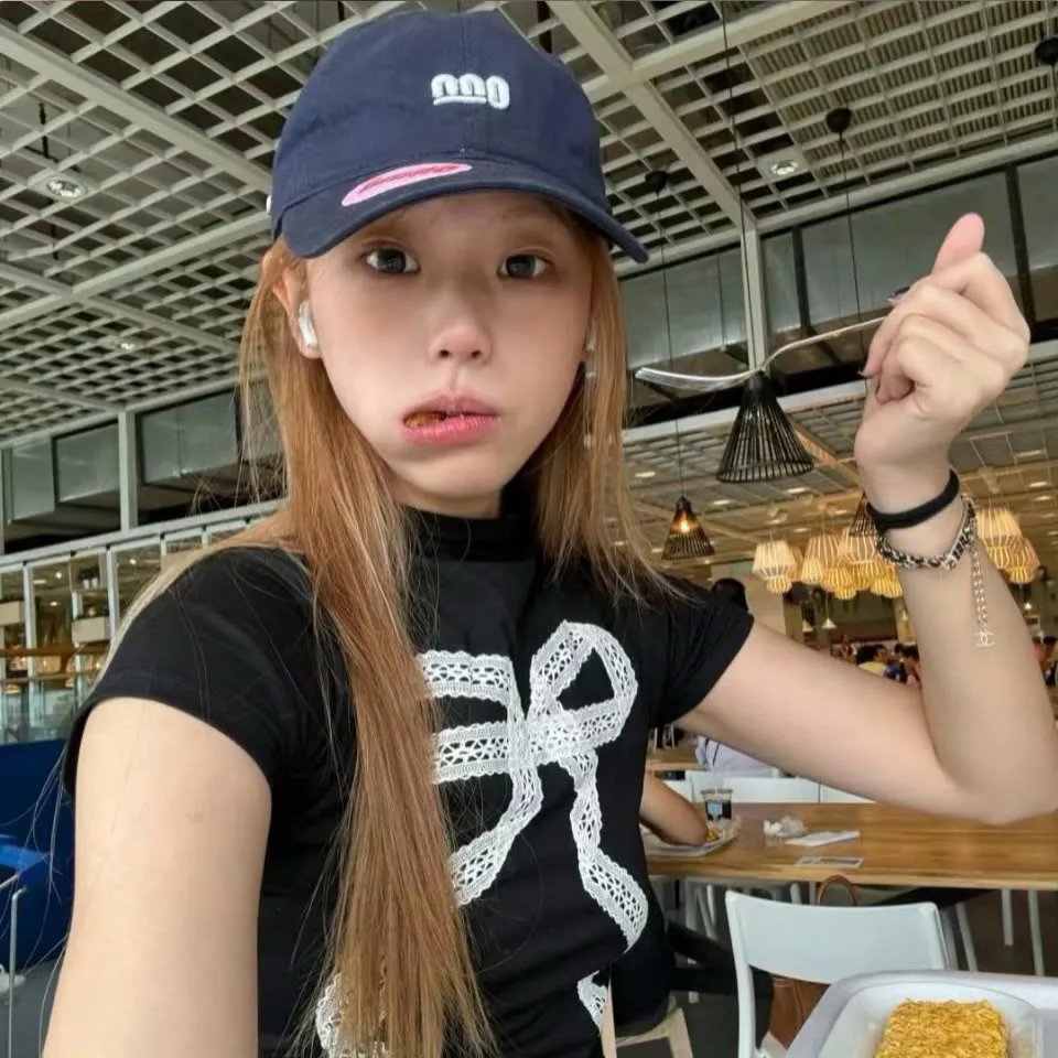 波丽士很忙